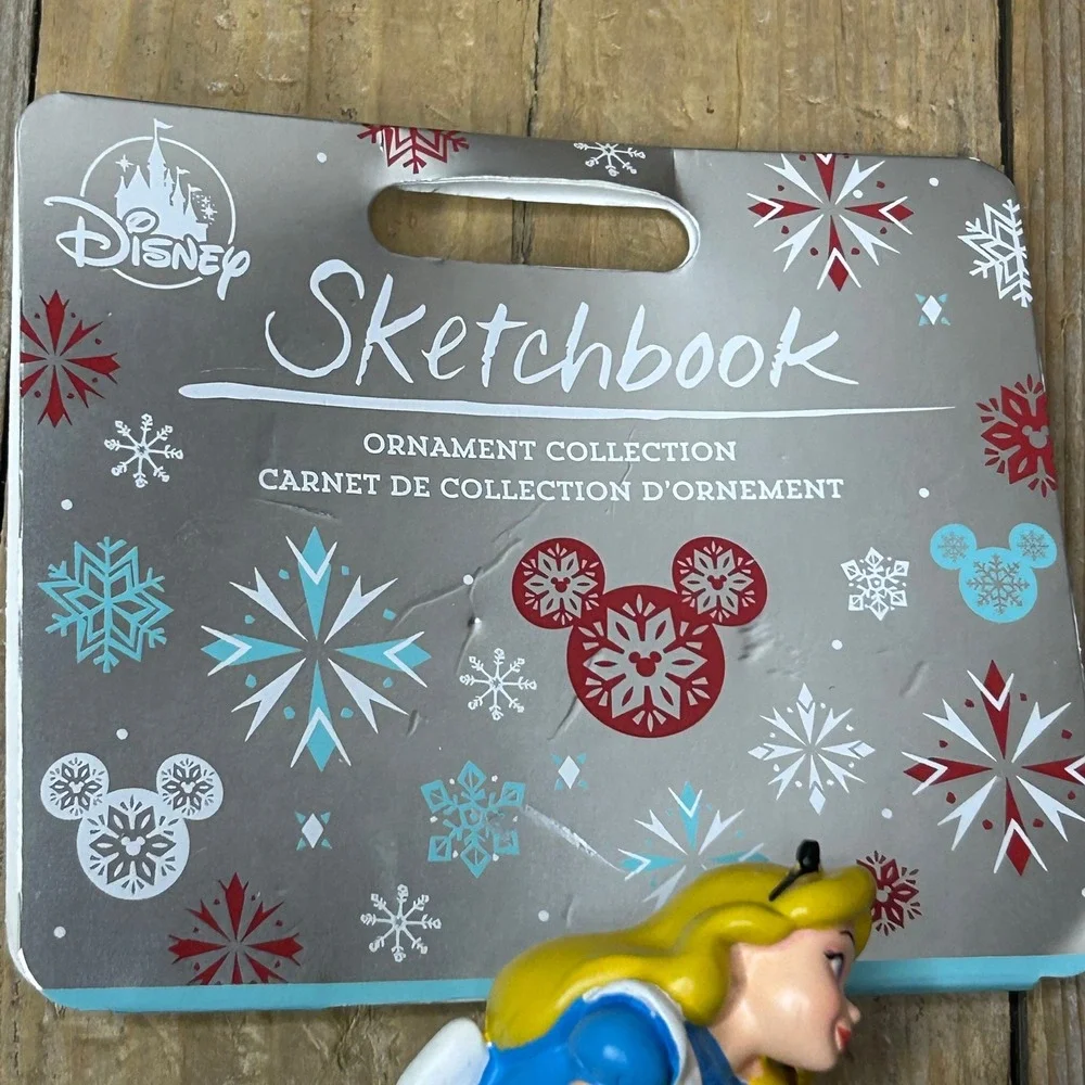 Disney Sketchbook Alice in Wonderland Dinah Rabbit Hole 2020 Ornament